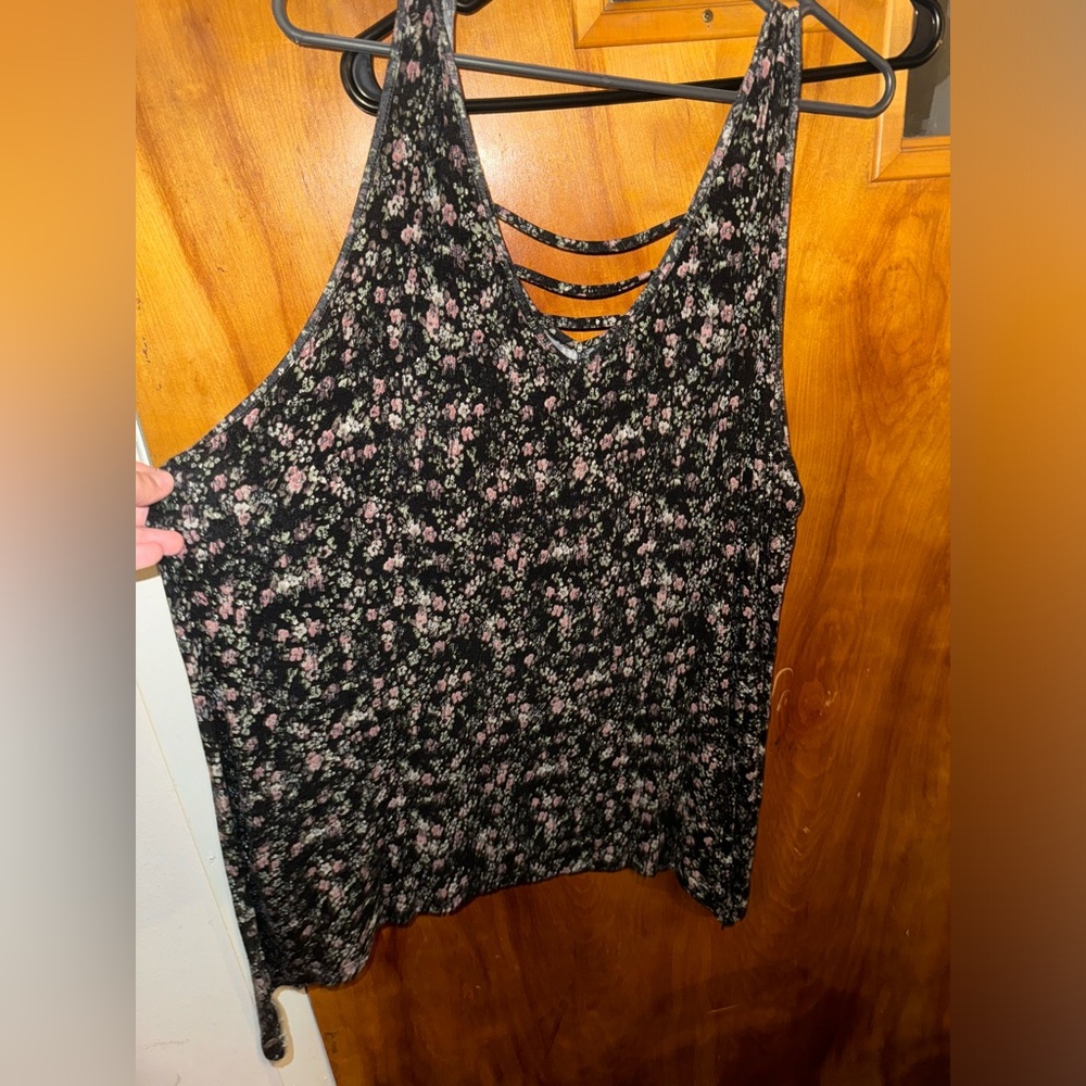 Maurice’s floral tank top